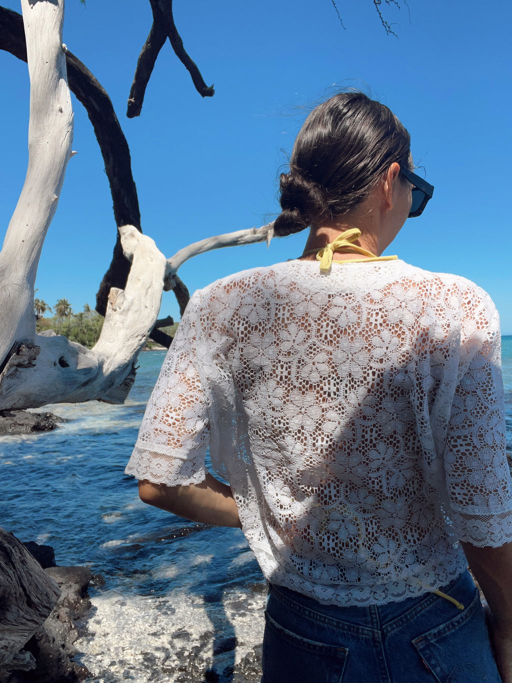 SOLD OUT Floral Lace Edge Tablecloth Top