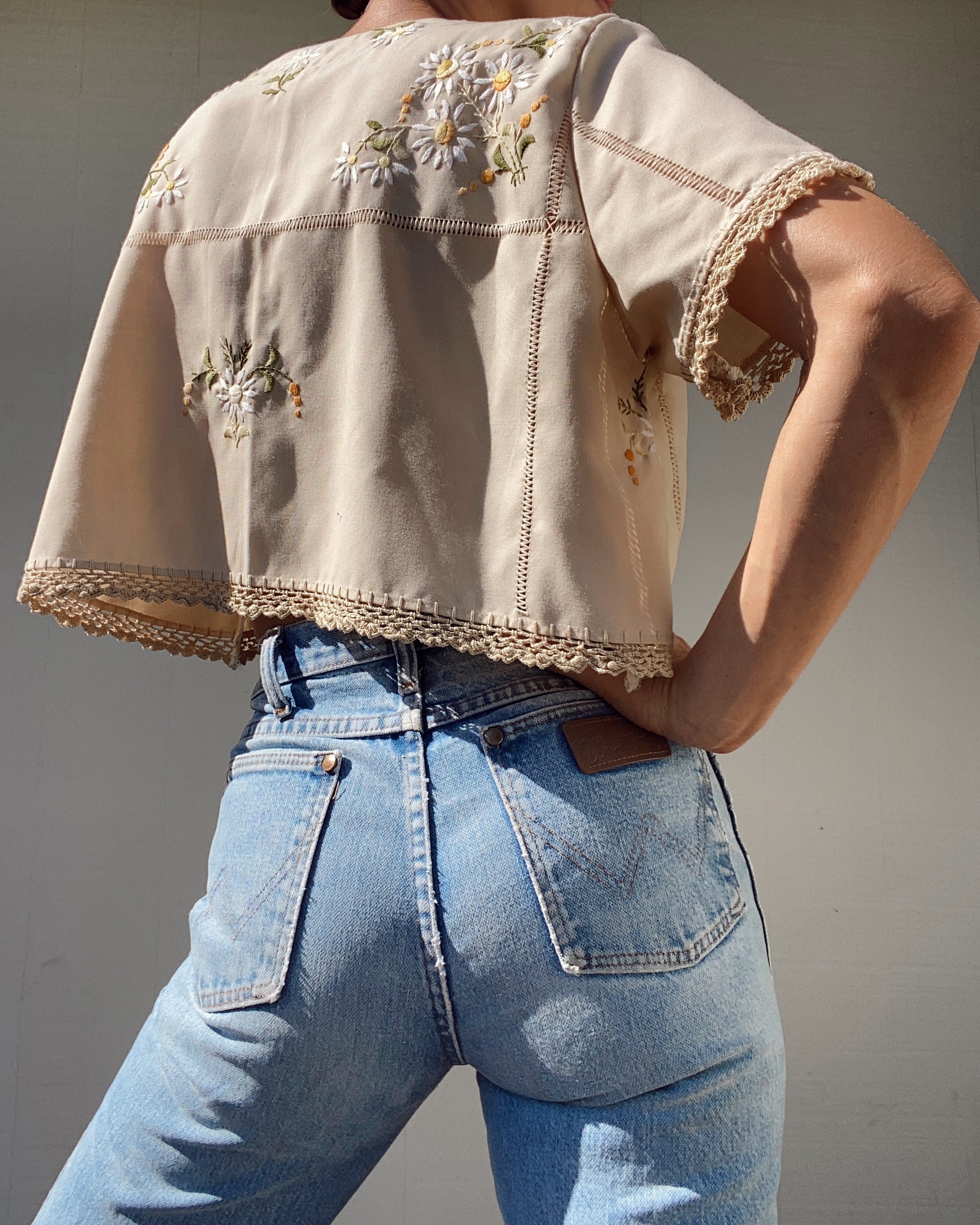 SOLD OUT Lace Trim Embroidered Top