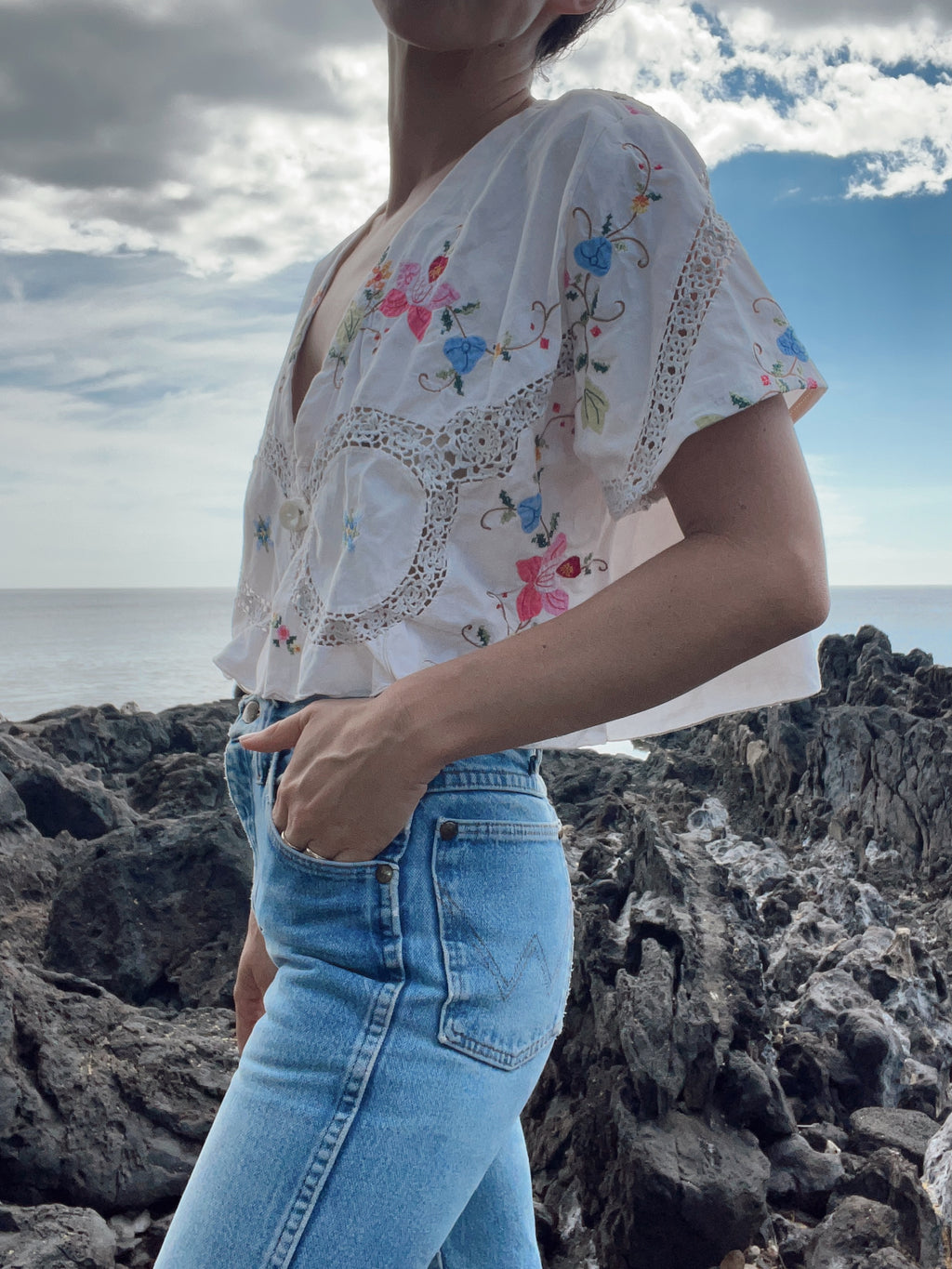 SOLD OUT Table Cloth Embroidered Crop Top 3