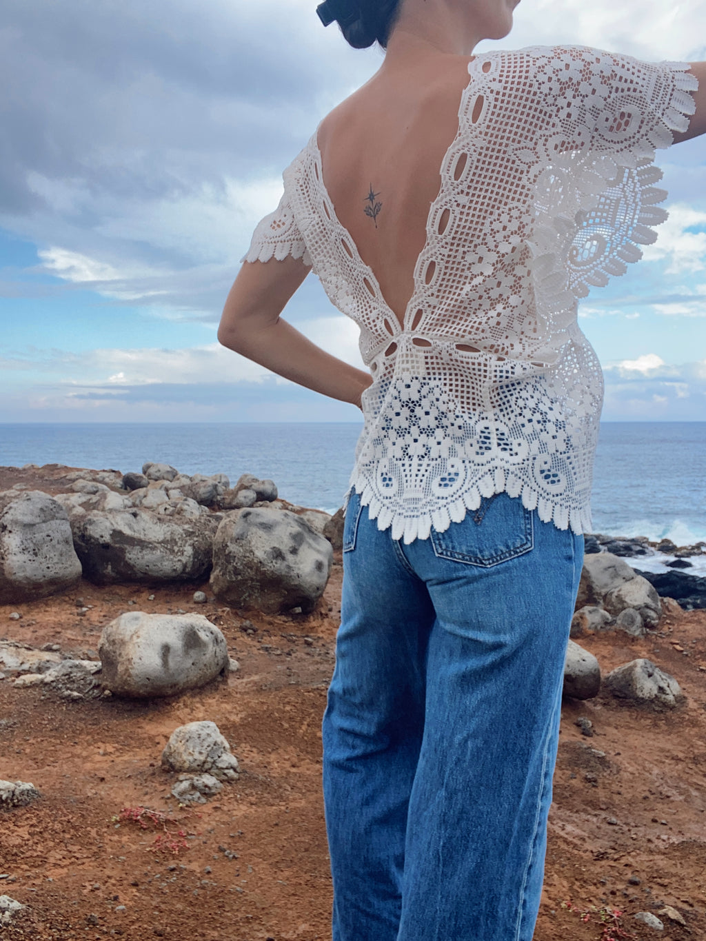 SOLD OUT Floral Lace Sleeve Top