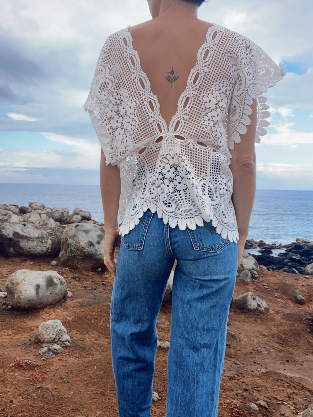 SOLD OUT Floral Lace Sleeve Top