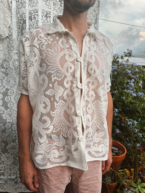 A Button Up Lace Shirt in Men's XL