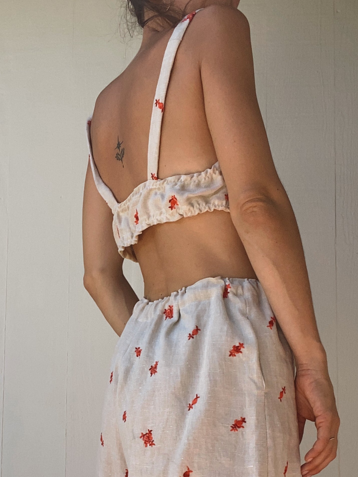 Bralette top in embroidered rose